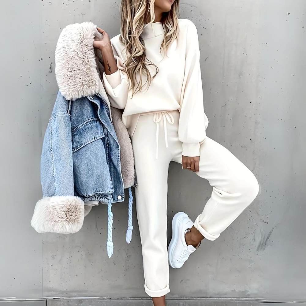 Astrid - Lässiges Sweatshirt und Jogginghose