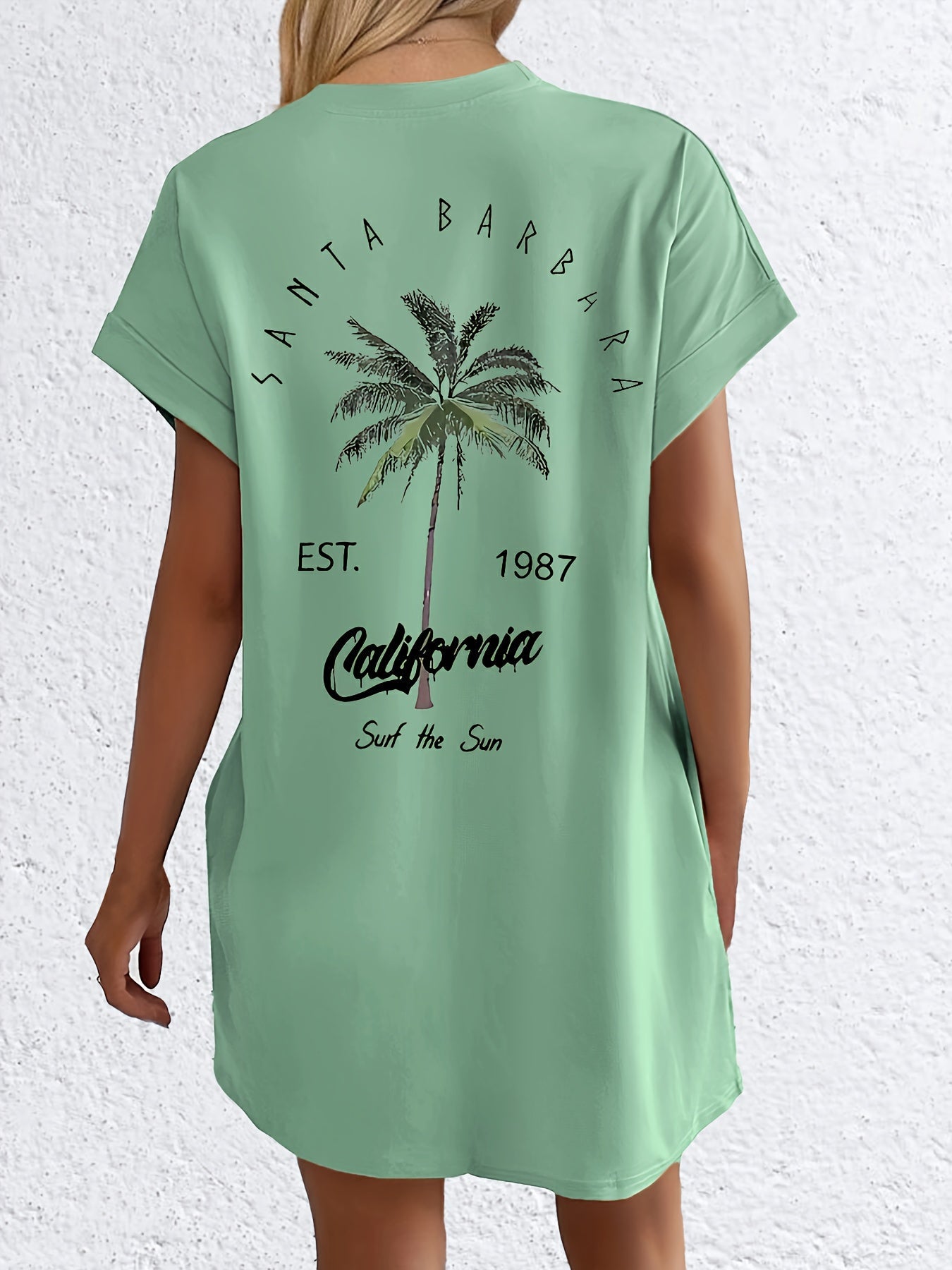 T-Shirt Kleid - Palmenprint mit Tasche und bequemer Passform