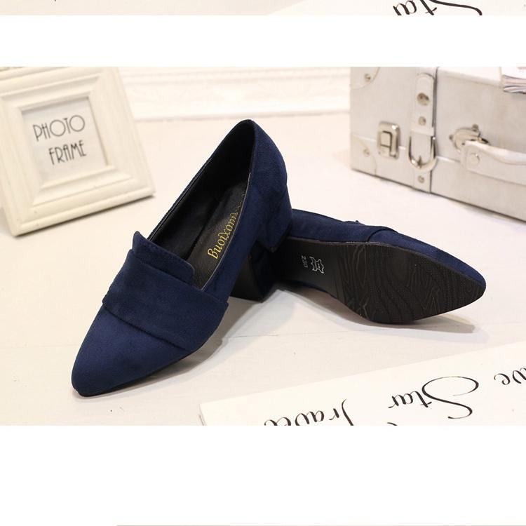 Lässige Schnalle Lackleder Medium Heels