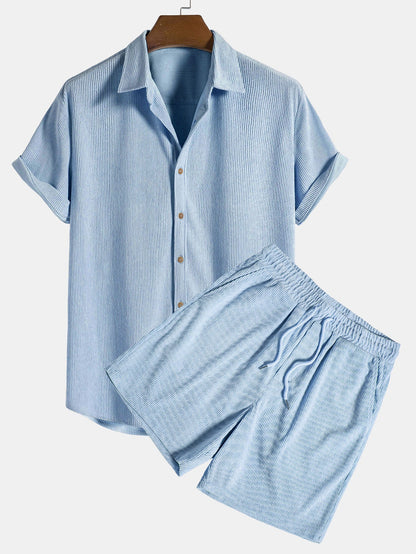 Cord | Kurzärmeliges Button-Down-Hemd & Shorts