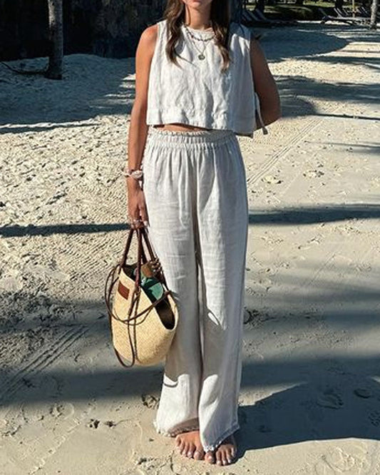 Zweiteiliges Set, bestehend aus Weste und Hose mit Schnürung