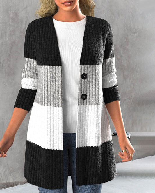 Gina | Entspannte Jacke mit Farbblöcken