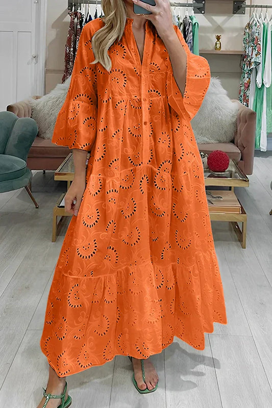 Grace - Elegantes Kleid mit gestickten Ösen