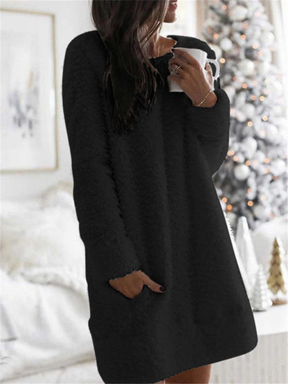 Gail - Unifarbenes warmes Kleid mit Rundhalsausschnitt