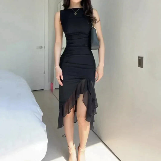 Ruth - Elegantes Partykleid mit Falten und ohne Rücken