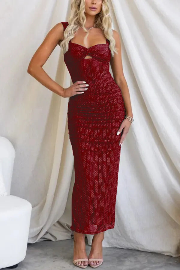 Langes Kleid aus plissiertem Tüll