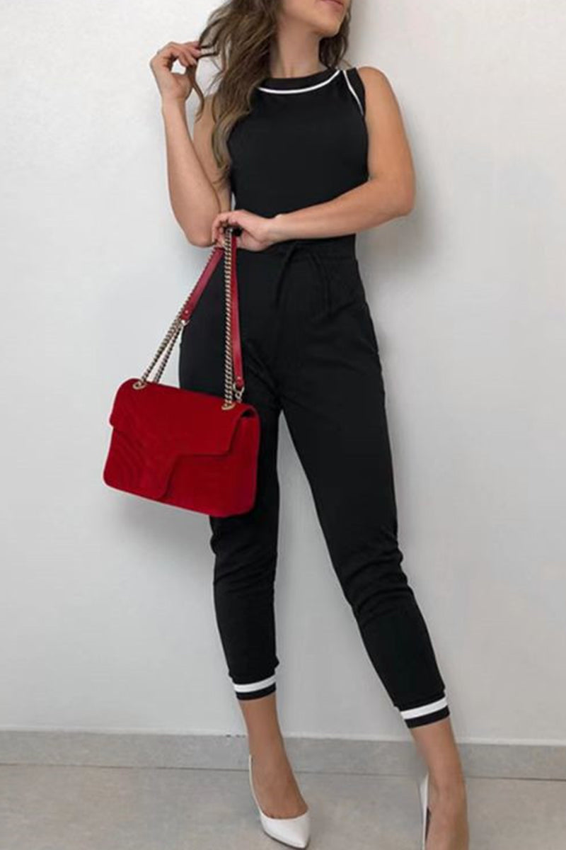 Casual gestreifte Jumpsuits mit kontrastierendem O Regular