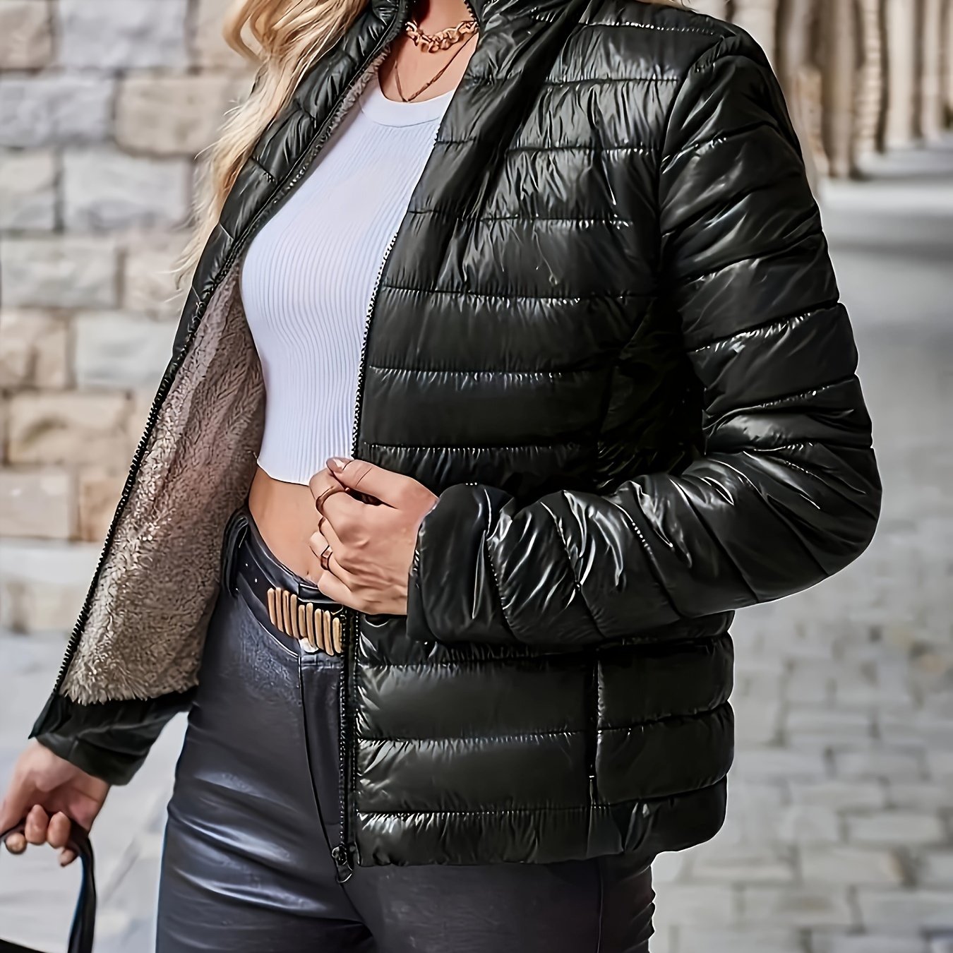 Femke | Elegante Polyamid-Pufferjacke mit Stehkragen und Taschen