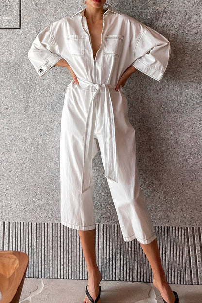 Lässiger unifarbener Schnüranzug mit locker sitzendem Jumpsuit-Kragen