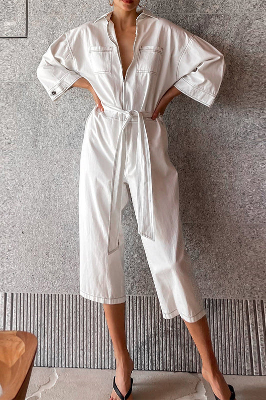 Lässiger unifarbener Schnüranzug mit locker sitzendem Jumpsuit-Kragen
