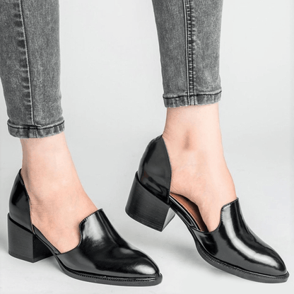 Stützende und modische orthopädische Schuhe