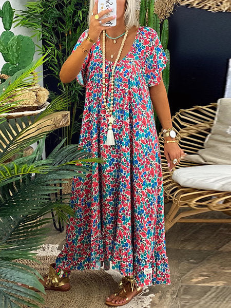 Klassisches langes Kleid im Boho-Stil.