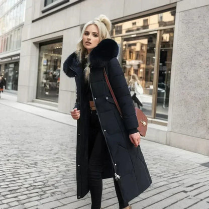 Modischer Pelz-Trenchcoat | Weiß - Schick und warm