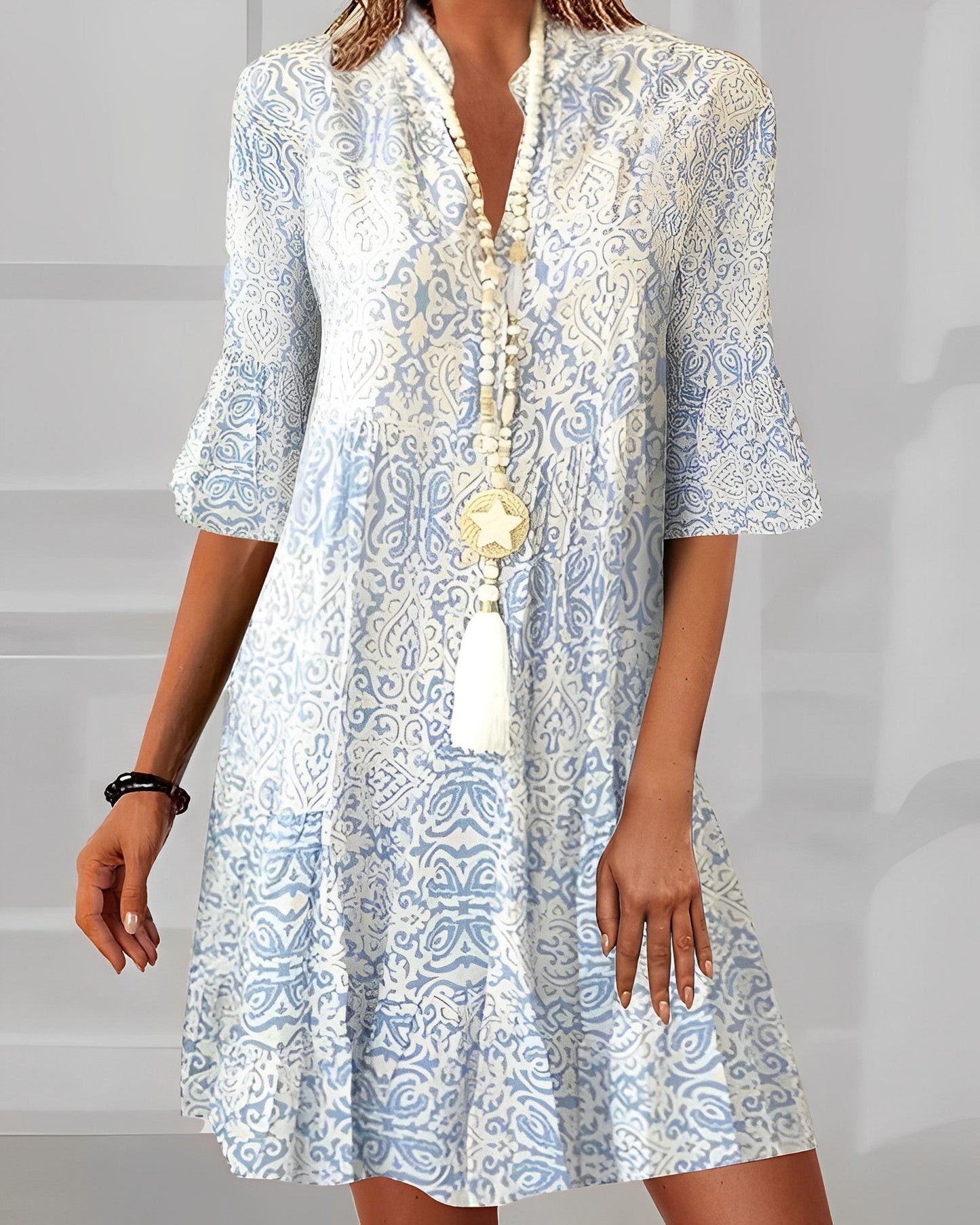 Elegantes Damenkleid mit Print im Boho-Stil