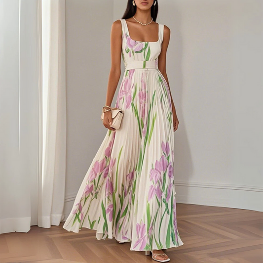 Elegantes langes Kleid mit Trägern, plissiertem Rock und zartem Blumenmuster