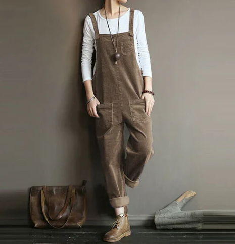 Eliza -Legerer Jumpsuit aus geripptem Samt