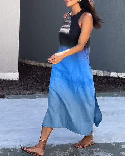 Ärmelloses Kleid mit Seitenschlitz