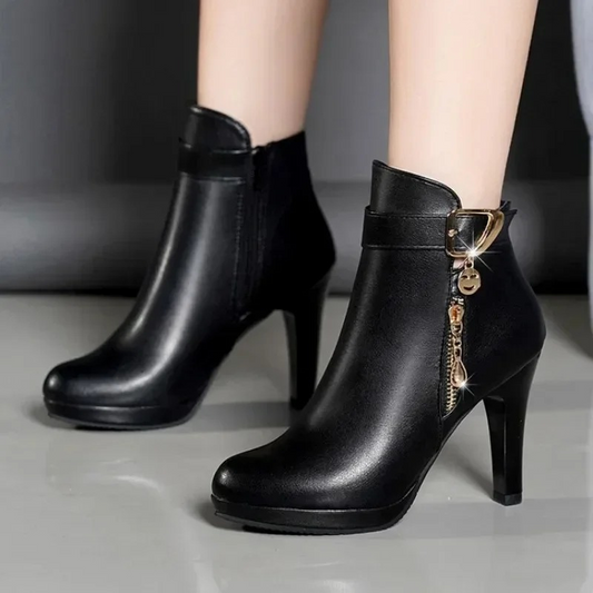 Stiefel mit runder Spitze - Genevote