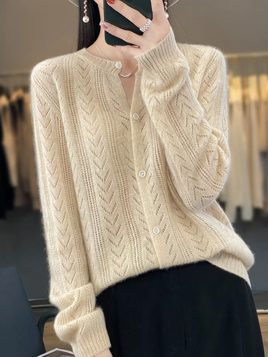 Elegante Strickjacke mit Rundhalsausschnitt