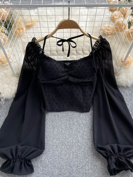 Milly - Modische Sommerbluse mit Punkten und Schnürsenkeln