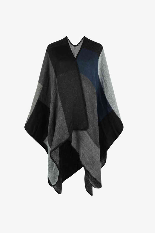 Leuchtender Poncho mit offener Vorderseite und mehrfarbigen Einsätzen