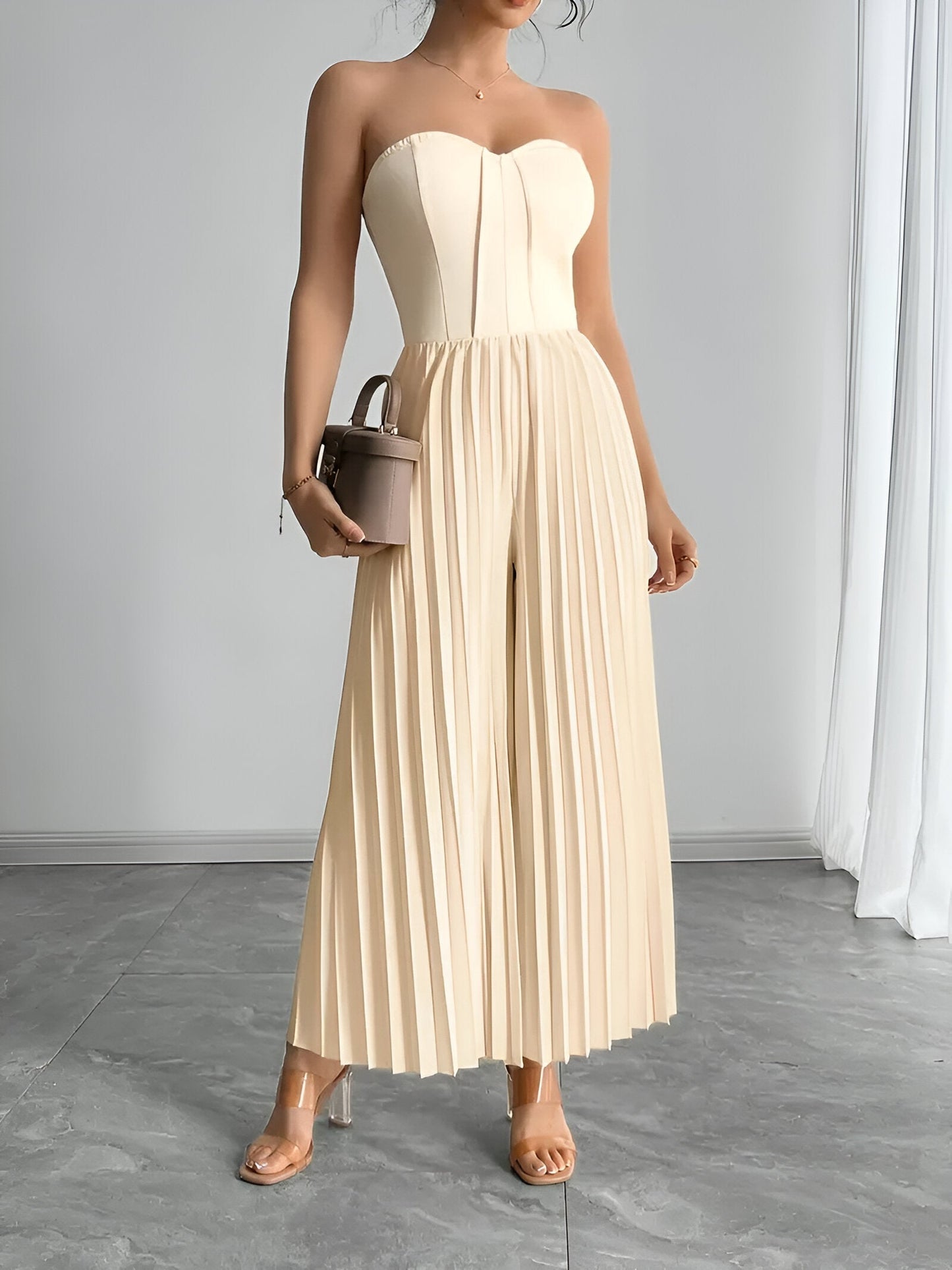 Camellia | Stylischer Jumpsuit für Frauen mit romantisch drapiertem Bund