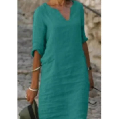 Damenkleid mit V-Ausschnitt