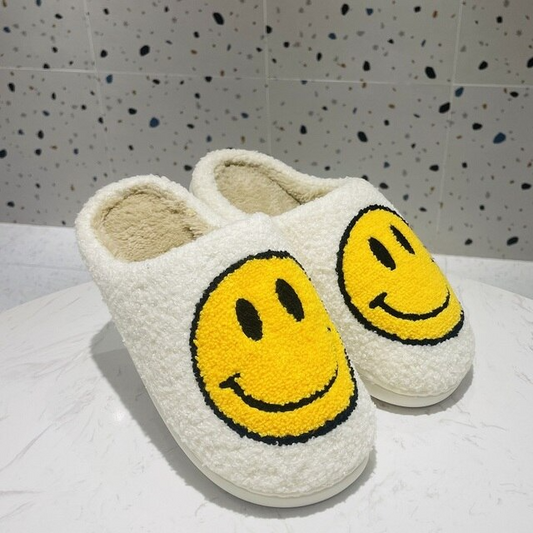 Smiley Face Slippers™: Für Frauen