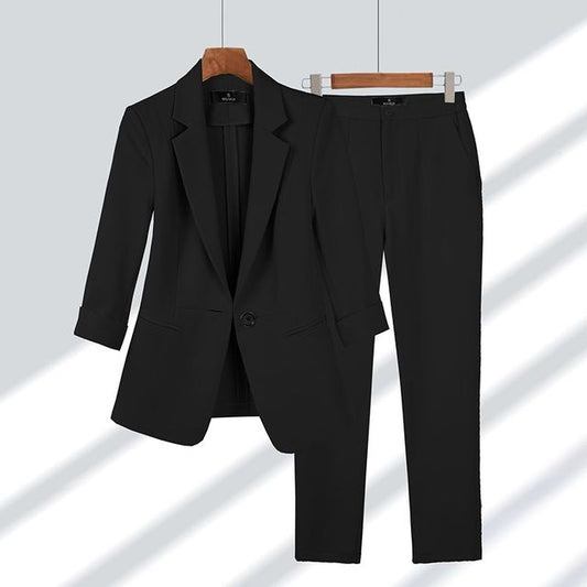 Blazer und Hosenset