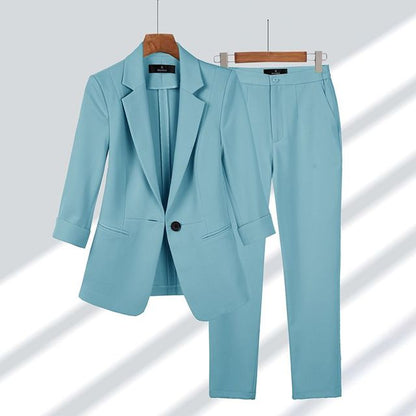 Blazer und Hosenset