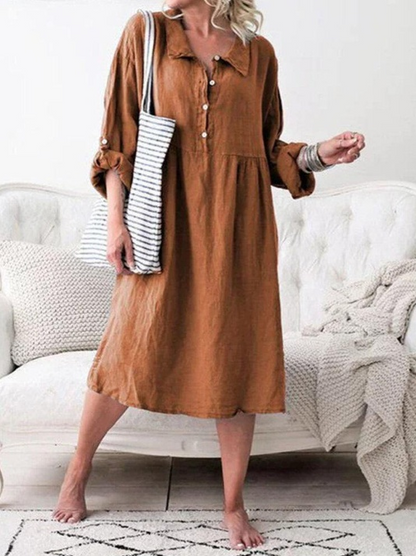 Lässiges Kleid mit Knöpfen und tailliertem Kragen