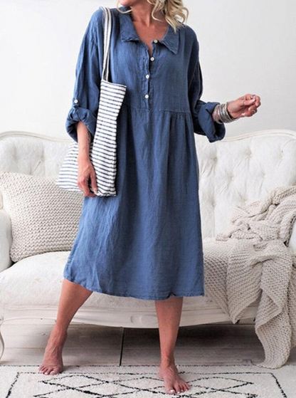 Lässiges Kleid mit Knöpfen und tailliertem Kragen