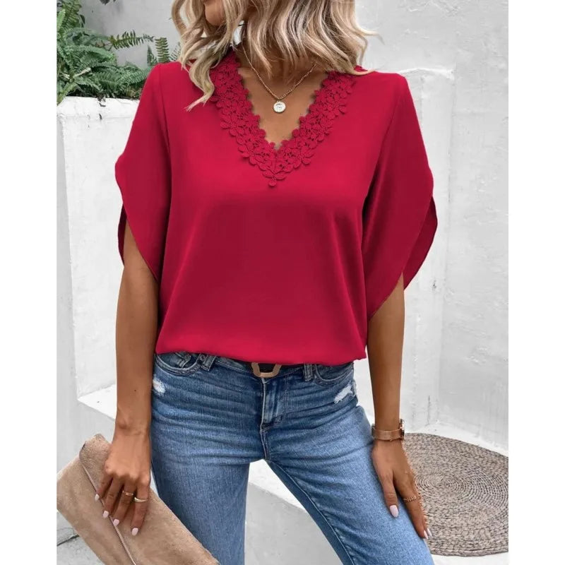 Verda Bluse | Lässige Spitzenbluse mit V-Ausschnitt
