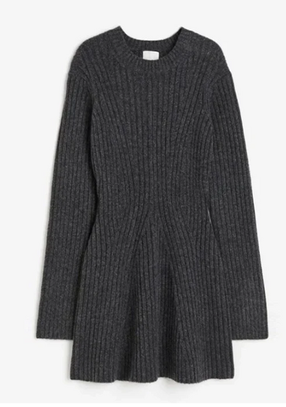 Addy - Herbstliches Strickkleid