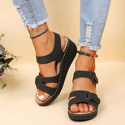 Romina - Römische Sandalen für Frauen mit Klettverschluss