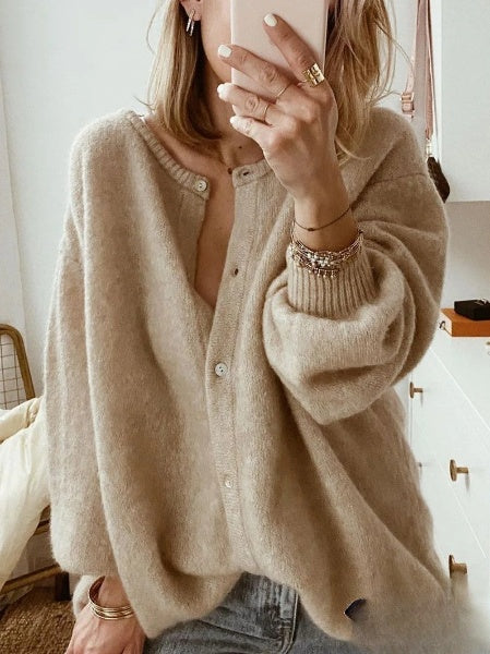 Weiche und bequeme Strickjacke für alle Gelegenheiten