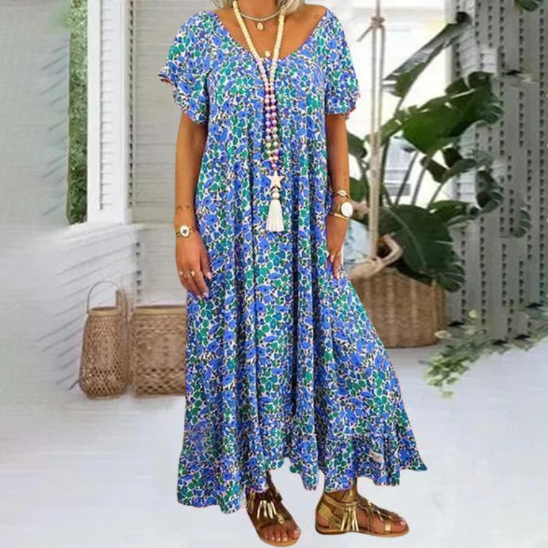 Klassisches langes Kleid im Boho-Stil.