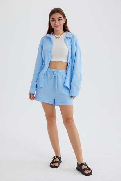 Keren - Schlankes Langarmshirt mit passenden Shorts für Frauen