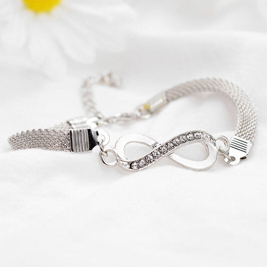 Elegantes Unendlichkeitsarmband