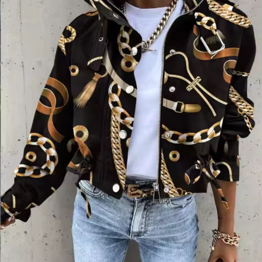 Eine eng anliegende, kuschelige Jacke mit Kapuze für die Fashionistas von heute
