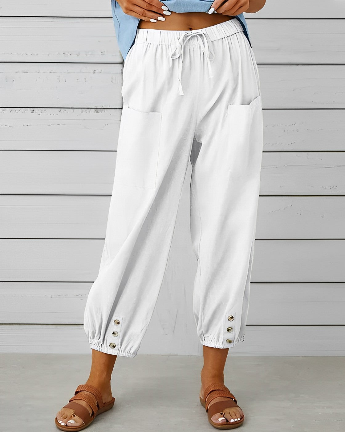 Weite Hosen-mit-hoher-Taille