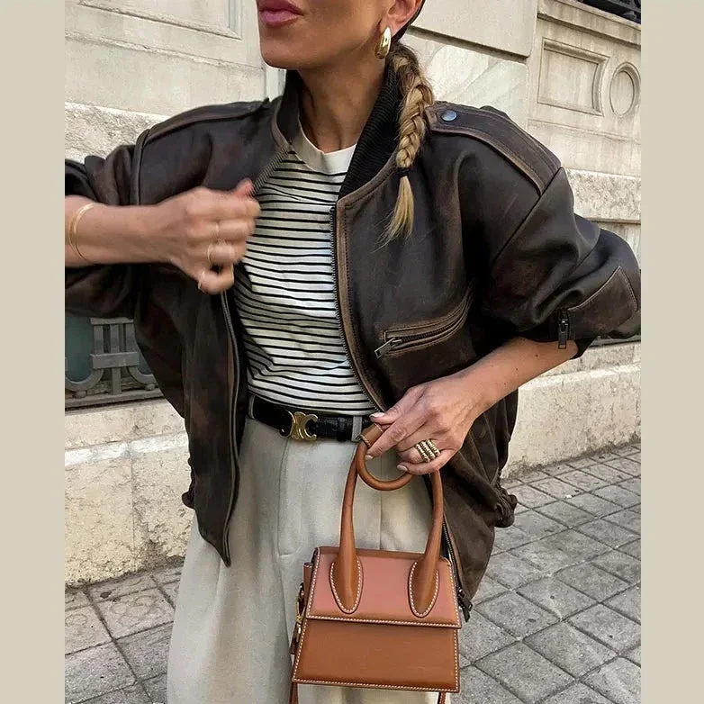 Elegante und bequeme Jacke für aktive Frauen