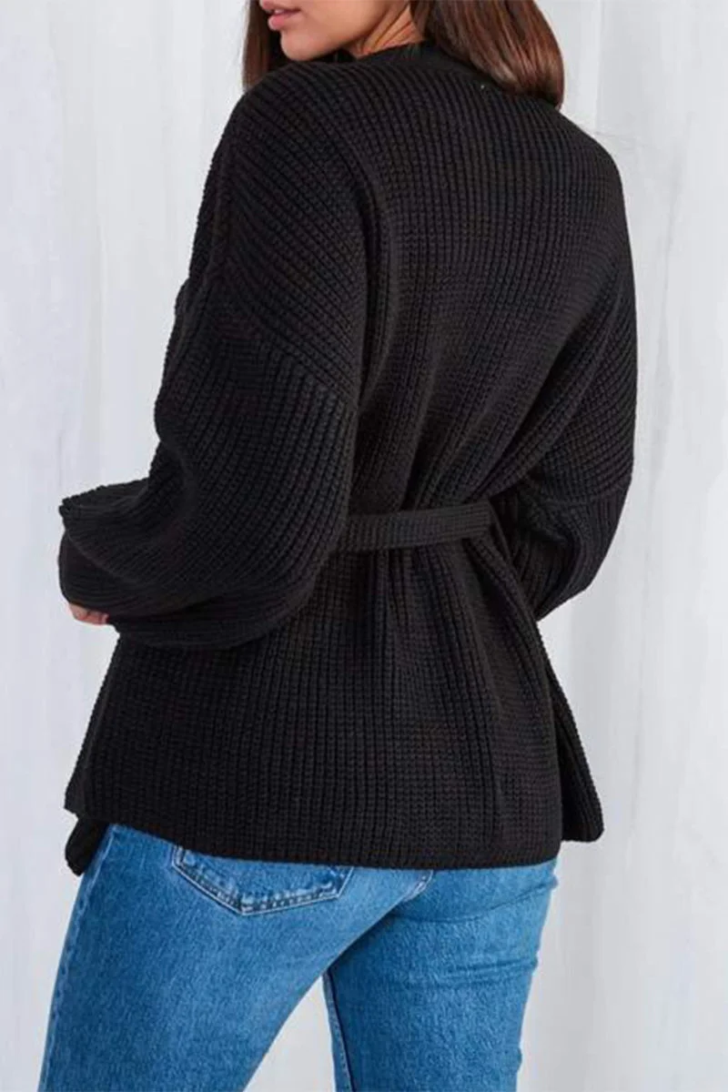 Victoria - Lässige Strickjacke mit Streifen und V-Ausschnitt