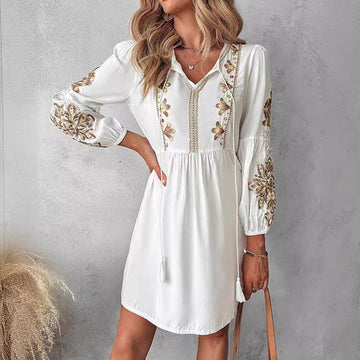 Viviana - Boho Kleid mit floraler Stickerei für Frauen