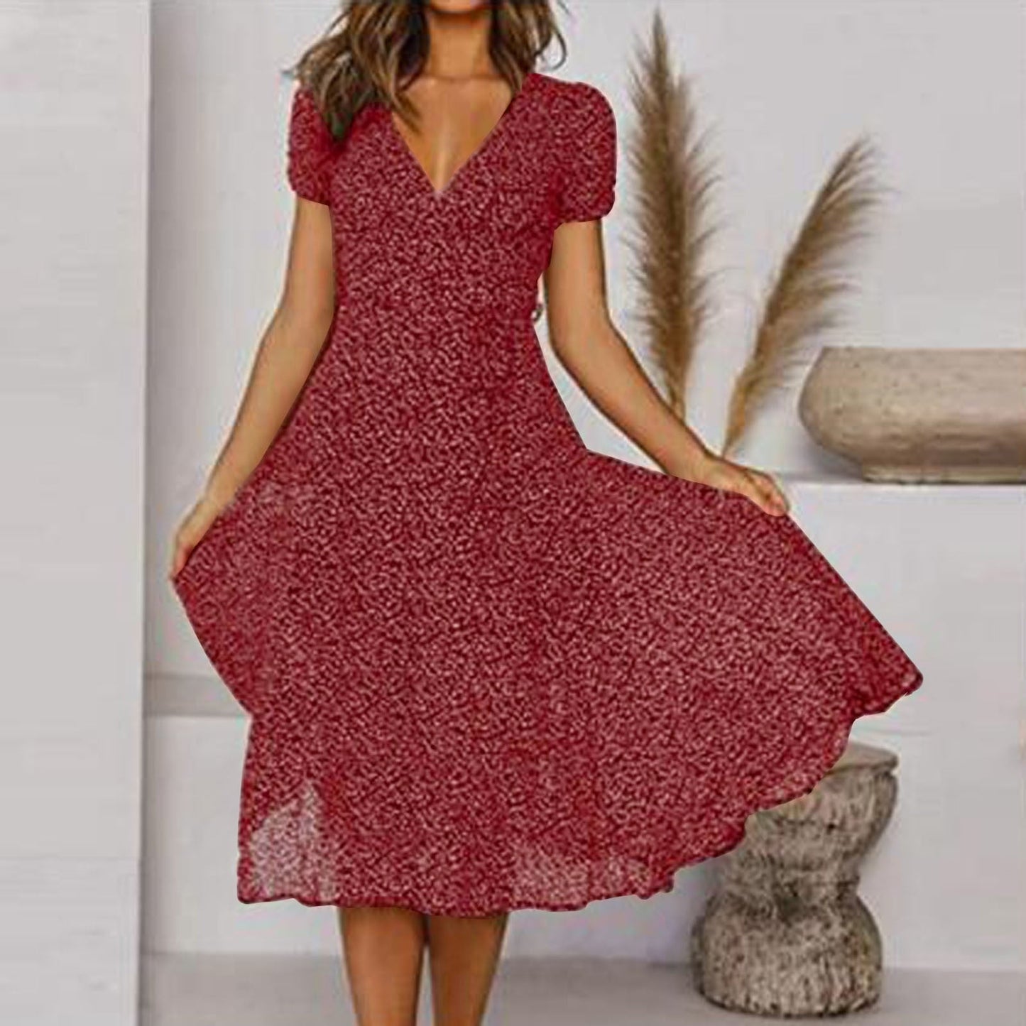 Luftiges Sommerkleid in A-Linie mit V-Ausschnitt