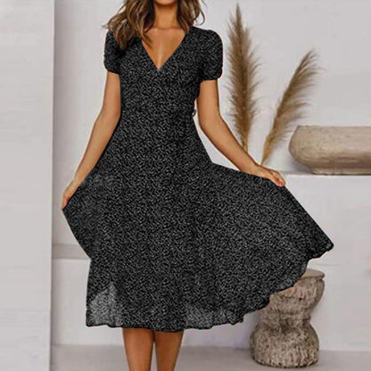 Luftiges Sommerkleid in A-Linie mit V-Ausschnitt