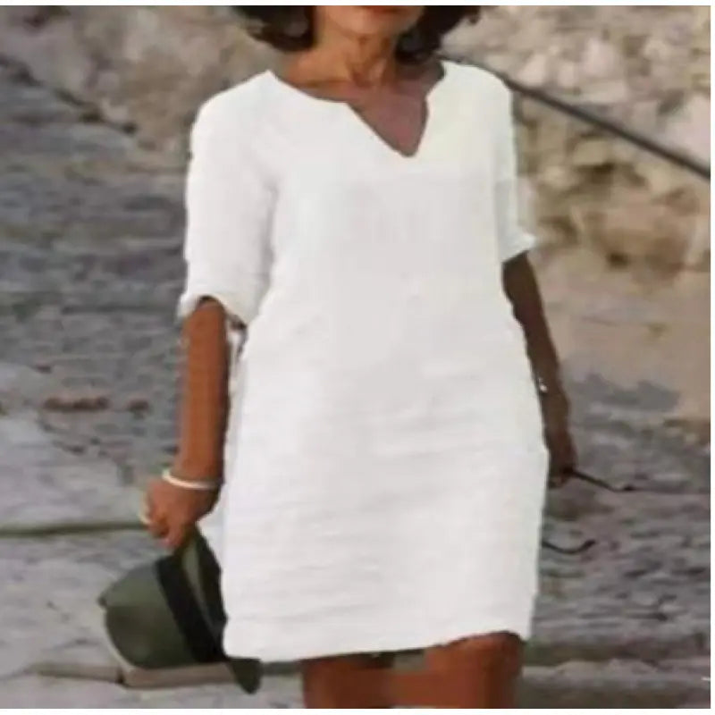Damenkleid mit V-Ausschnitt