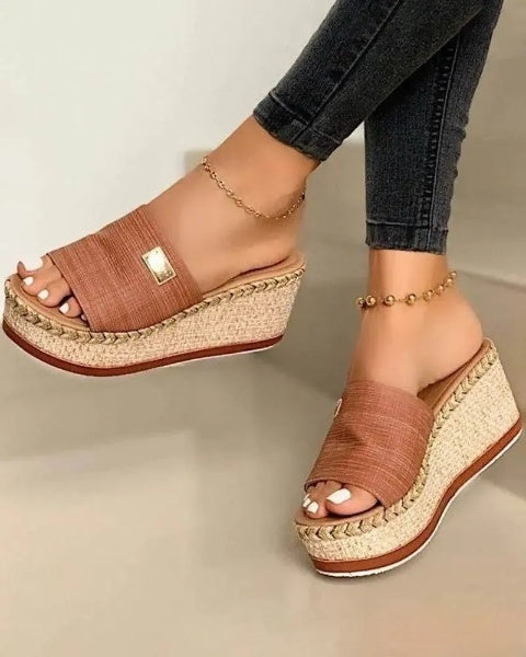 Olivia - Offene Keilabsatzsandalen
