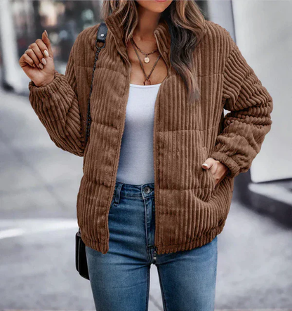 Moderne Jacke mit lakonischem Design für alle Gelegenheiten