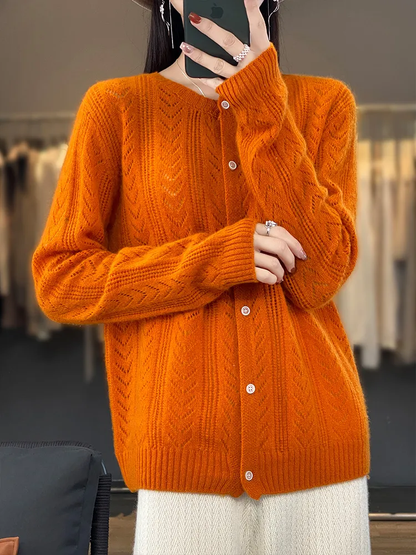 Elegante Strickjacke mit Rundhalsausschnitt